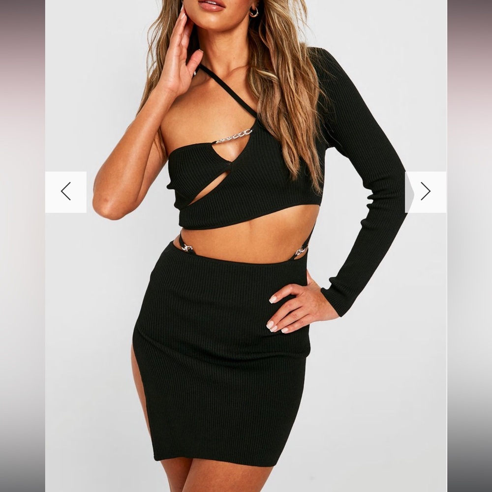 CUT OUT DETAIL RIB KNITTED MINI DRESS
